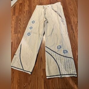 POL Cream Drawstring Waist Pants with Black Trim Sz large